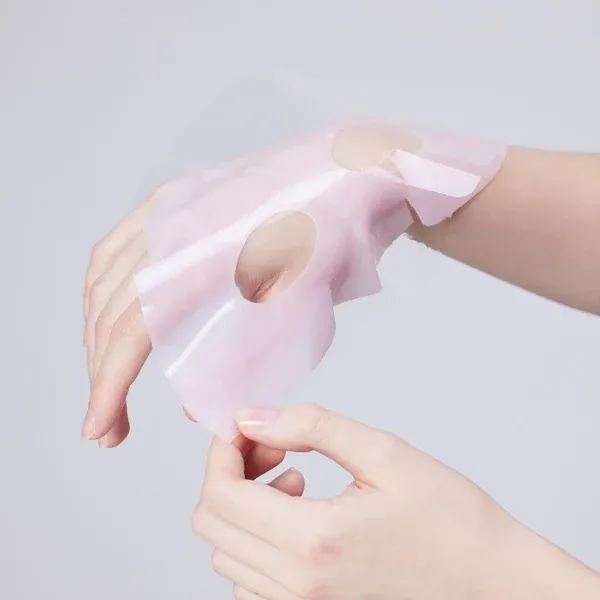 The-Peptide-Collagen-Lifting-Glow-Hydrogel-Mask-COSRX-4.webp